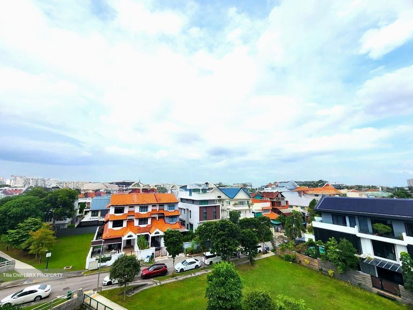 Senyum Residences (D14), Terrace #639053391